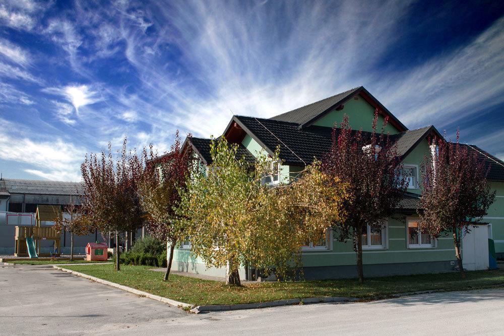 Rooms En Krajcar Cerknica ภายนอก รูปภาพ