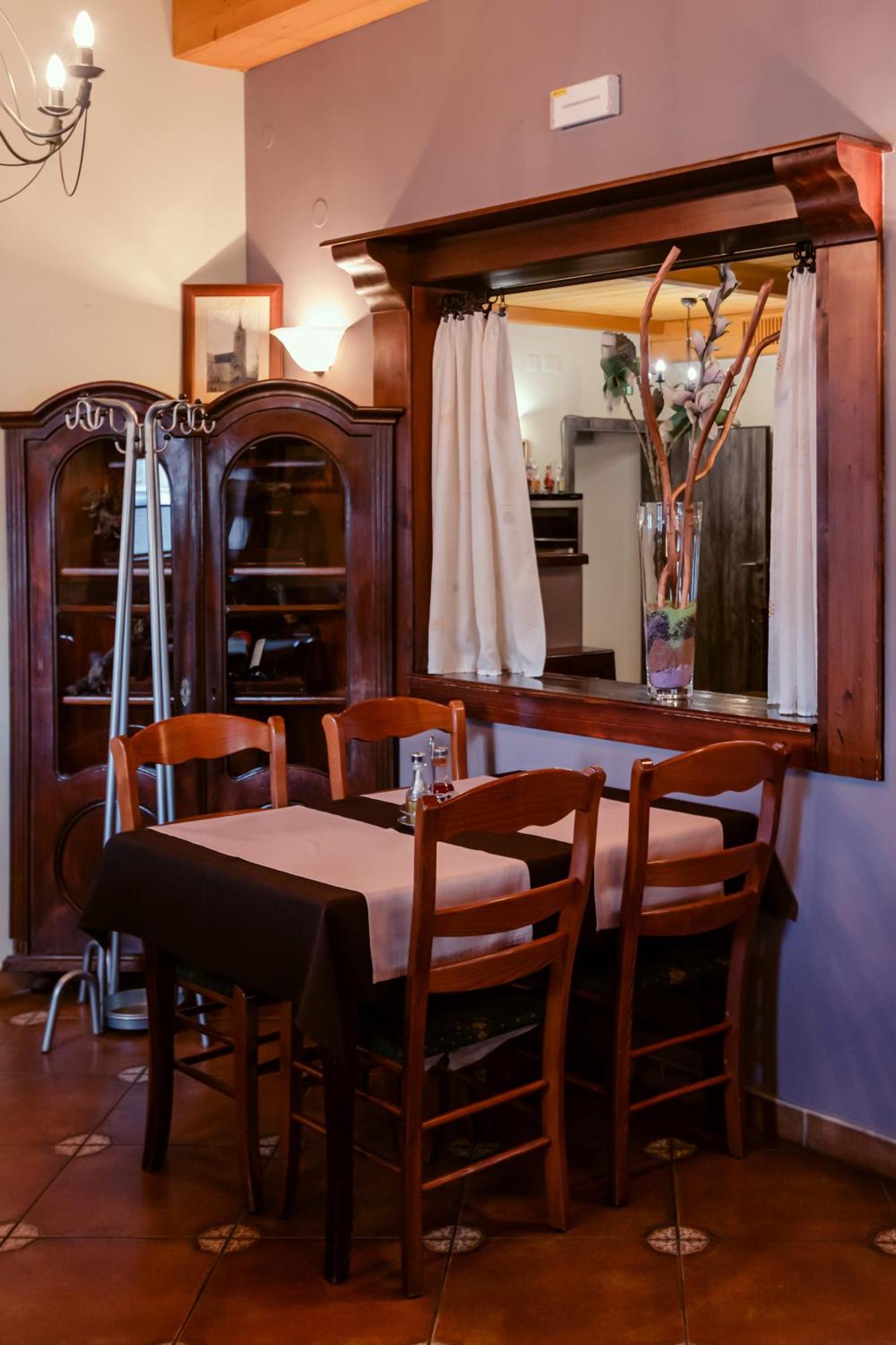 Rooms En Krajcar Cerknica ภายนอก รูปภาพ