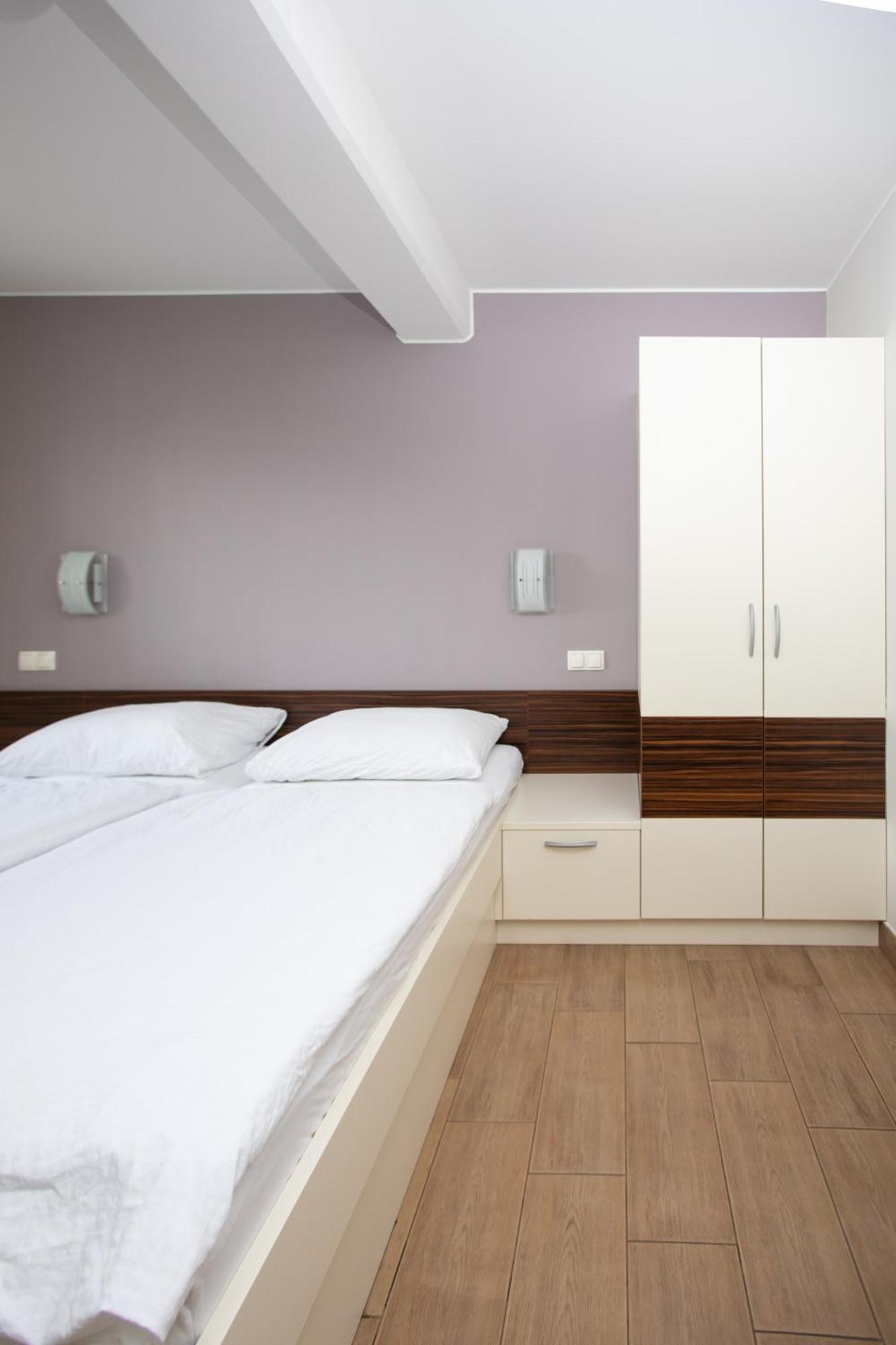 Rooms En Krajcar Cerknica ภายนอก รูปภาพ