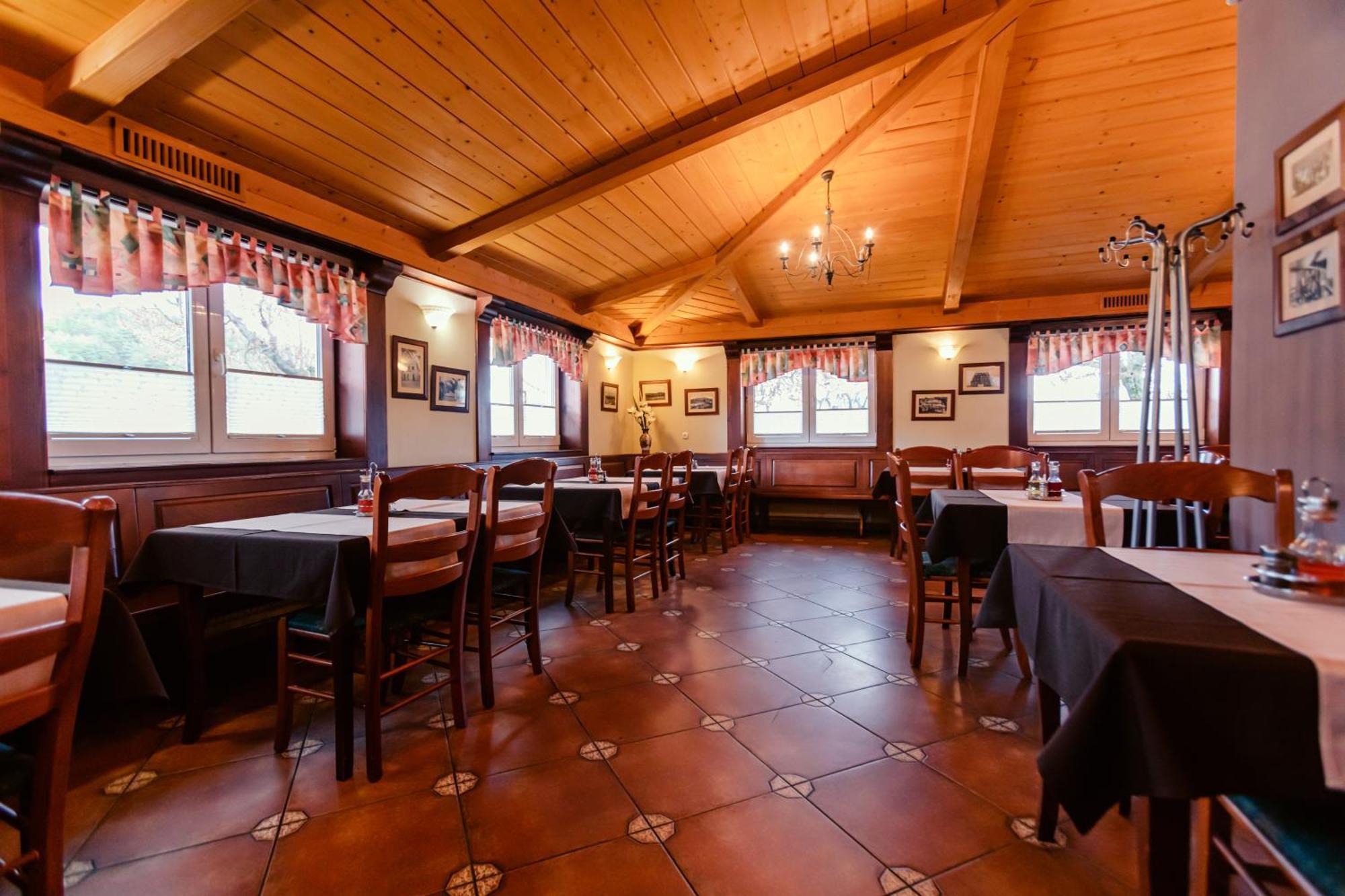 Rooms En Krajcar Cerknica ภายนอก รูปภาพ