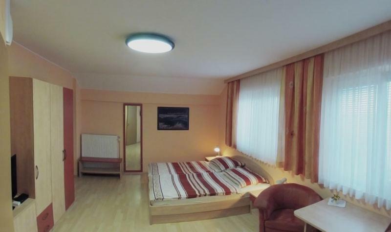 Rooms En Krajcar Cerknica ภายนอก รูปภาพ